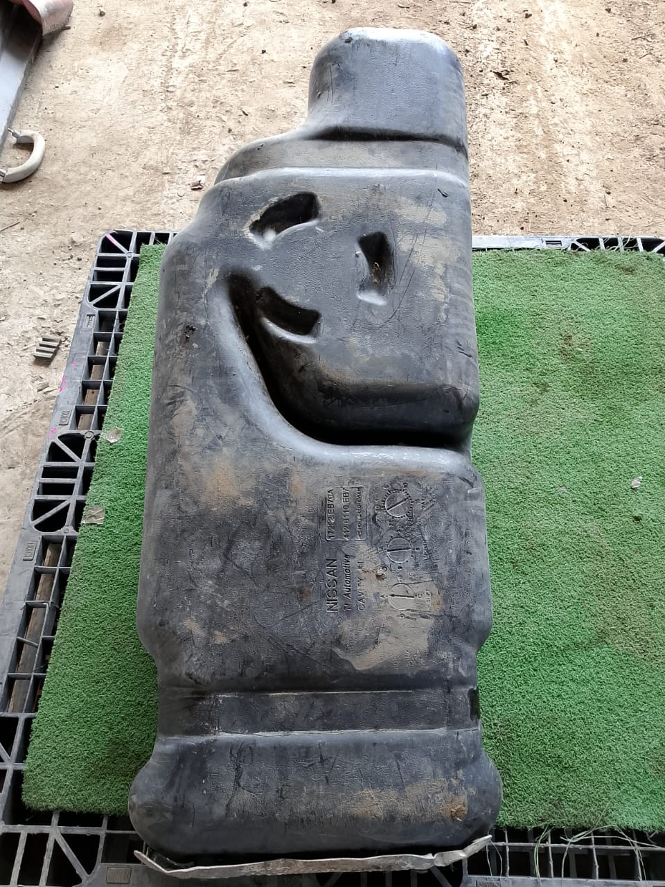 NISSAN NAVARA D40 FUEL TANK (FT00001)