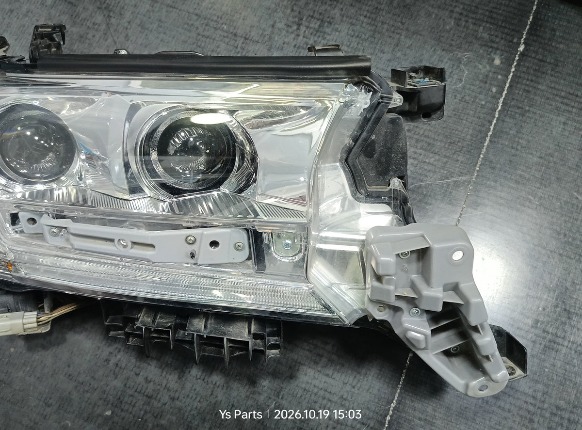 TOYOTA LAND CRUISSER L200 HEAD LAMP RH (HL0150)