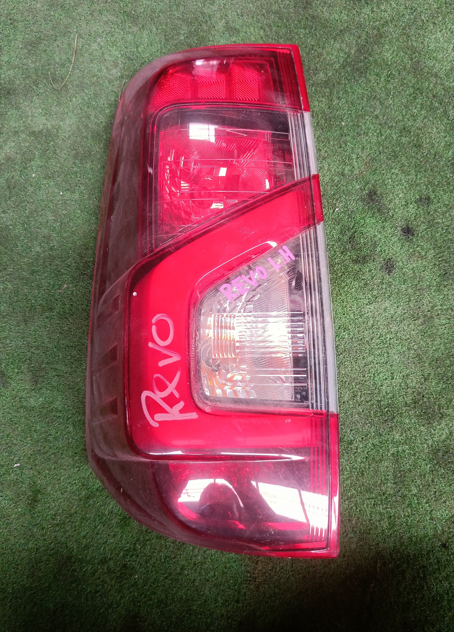 NISSAN NAVARA 2023 NP300 TAIL LAMP LH (TL00223)