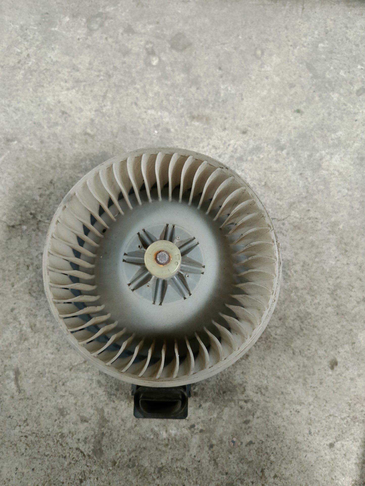 TOYOTA YARIS BLOWER MOTOR (BM0035)