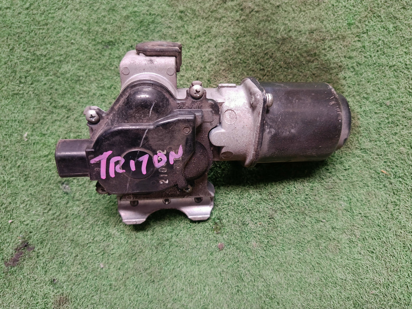 MITSUBISHI TRITON WIPER MOTOR (WM00010)