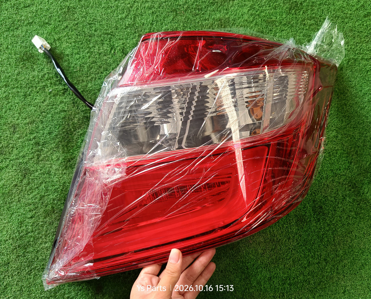 PERODUA BEZZA 2016 TAIL LAMP RH (NEW) (JP117-056ANR)