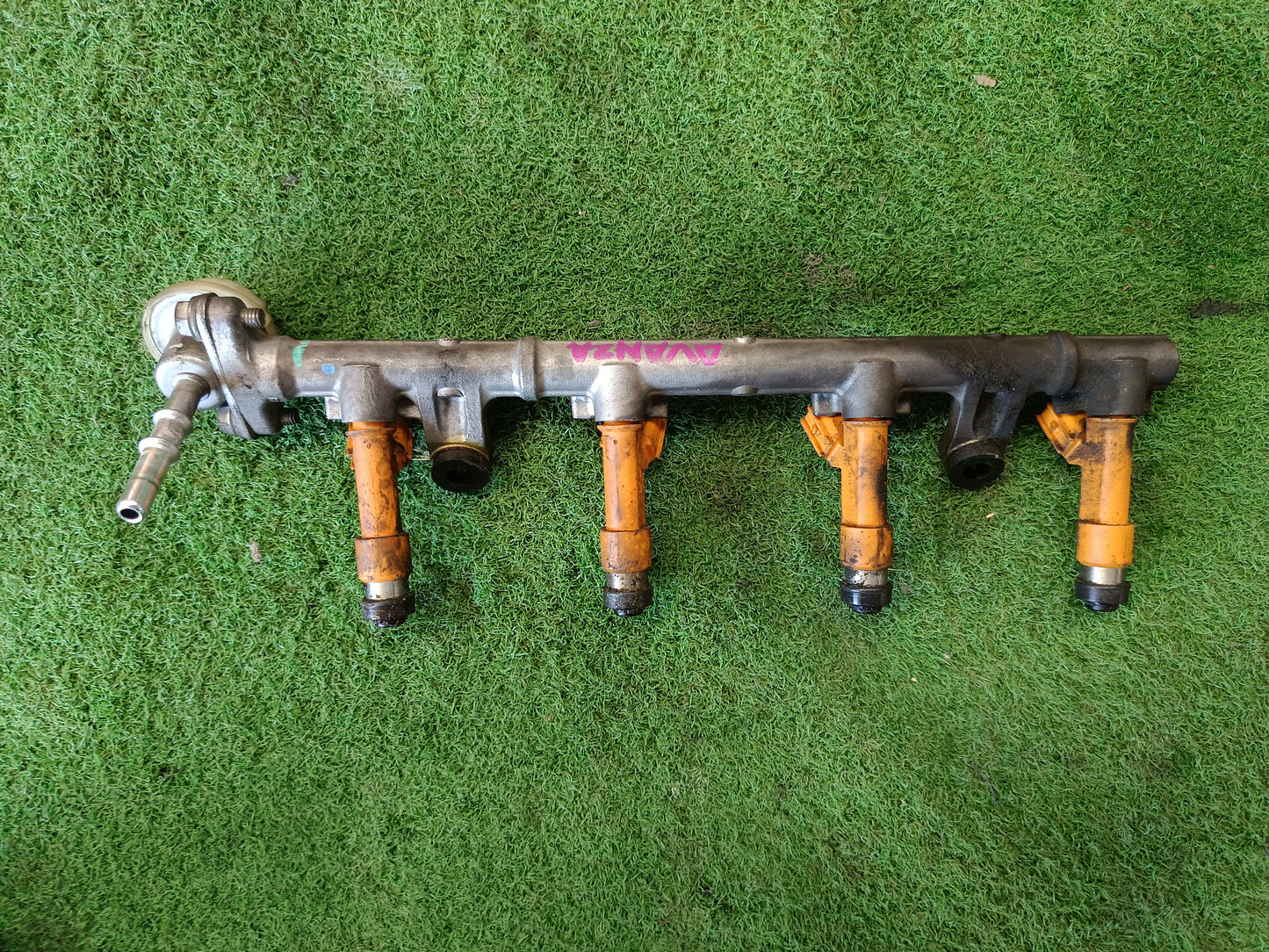 TOYOTA AVANZA FUEL INJECTOR (FI00001)