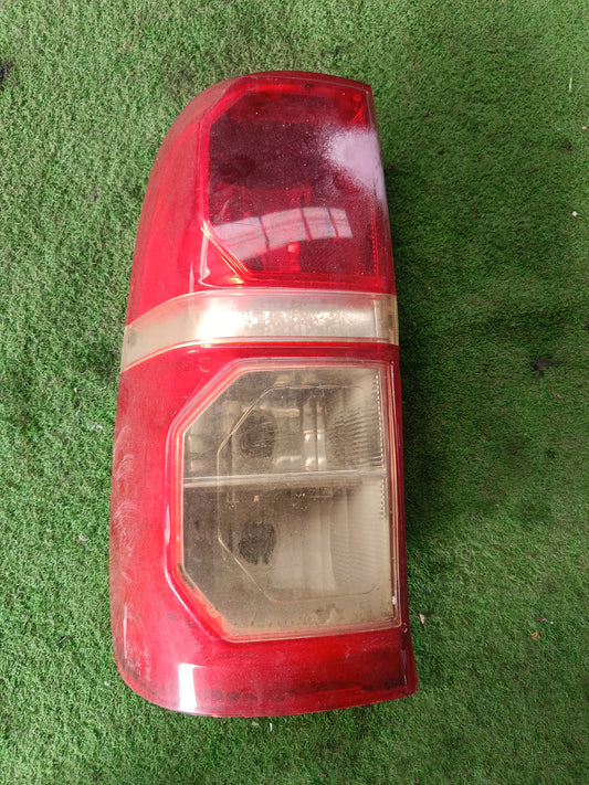 TOYOTA HILUX VIGO TAIL LAMP LH (U) [TL00218]