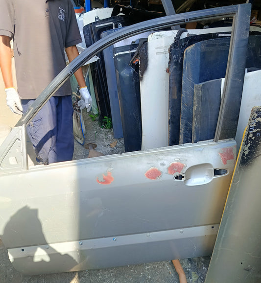 TOYOTA PRADO DOOR PANEL FLH KOSONG SILVER (DP00310)