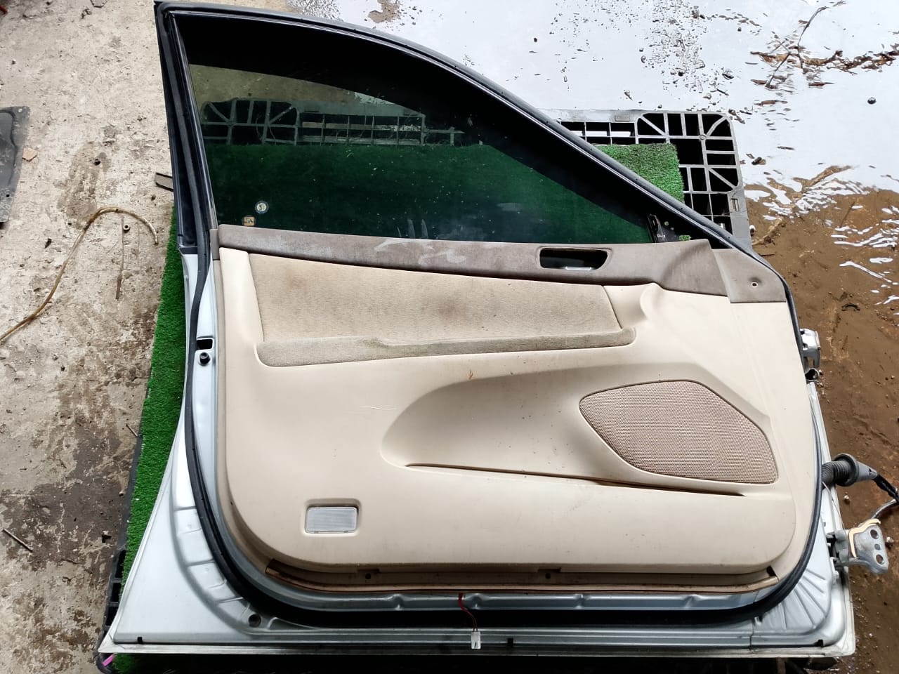 TOYOTA CAMRY DOOR PANEL FLH COMPLETE (DP00274)