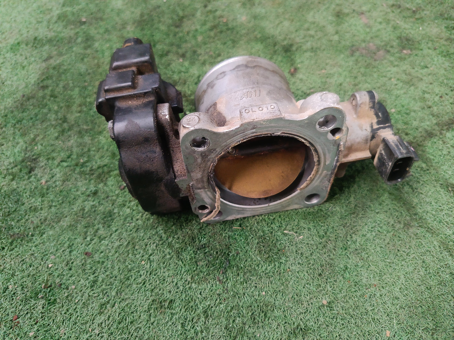 TOYOTA HILUX VIGO VNT 2.5 THROTTLE BODY (0L010-4J02)