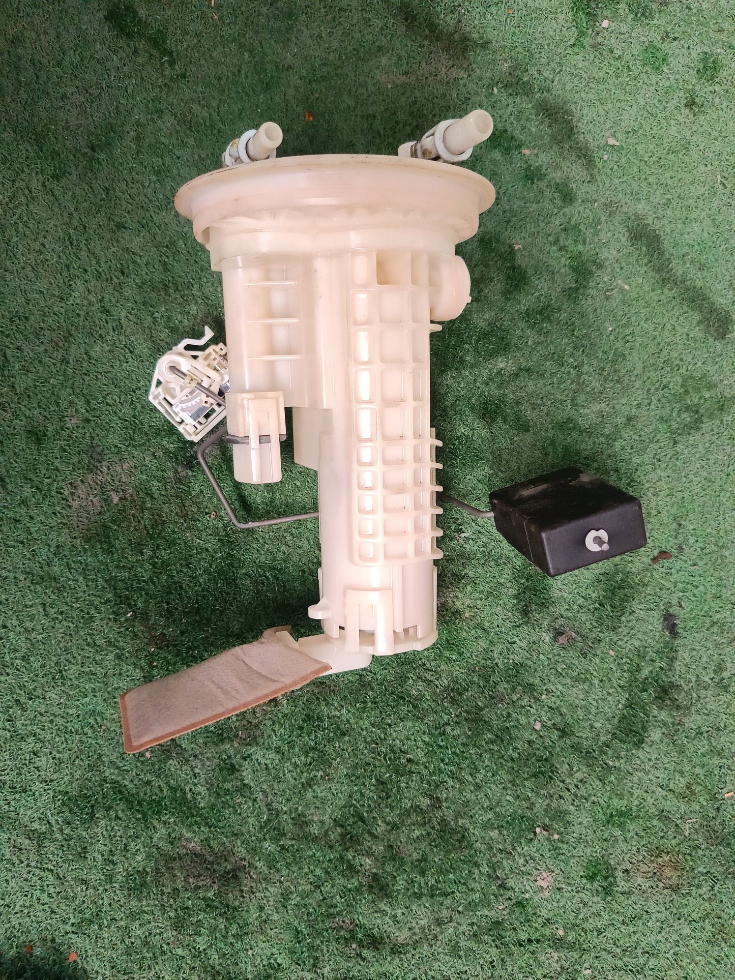 TOYOTA RUSH / ARUZ FUEL PUMP (23210-BZ130)