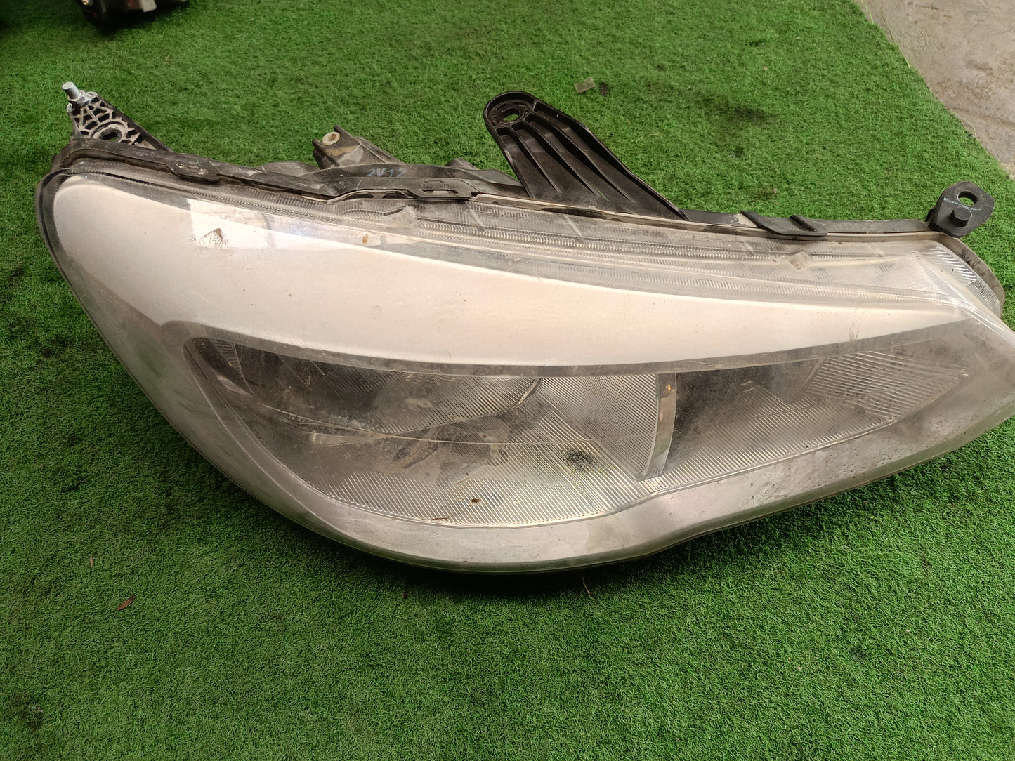PROTON SAGA VVT 2016-2021 HEAD LAMP RH (HL0094)