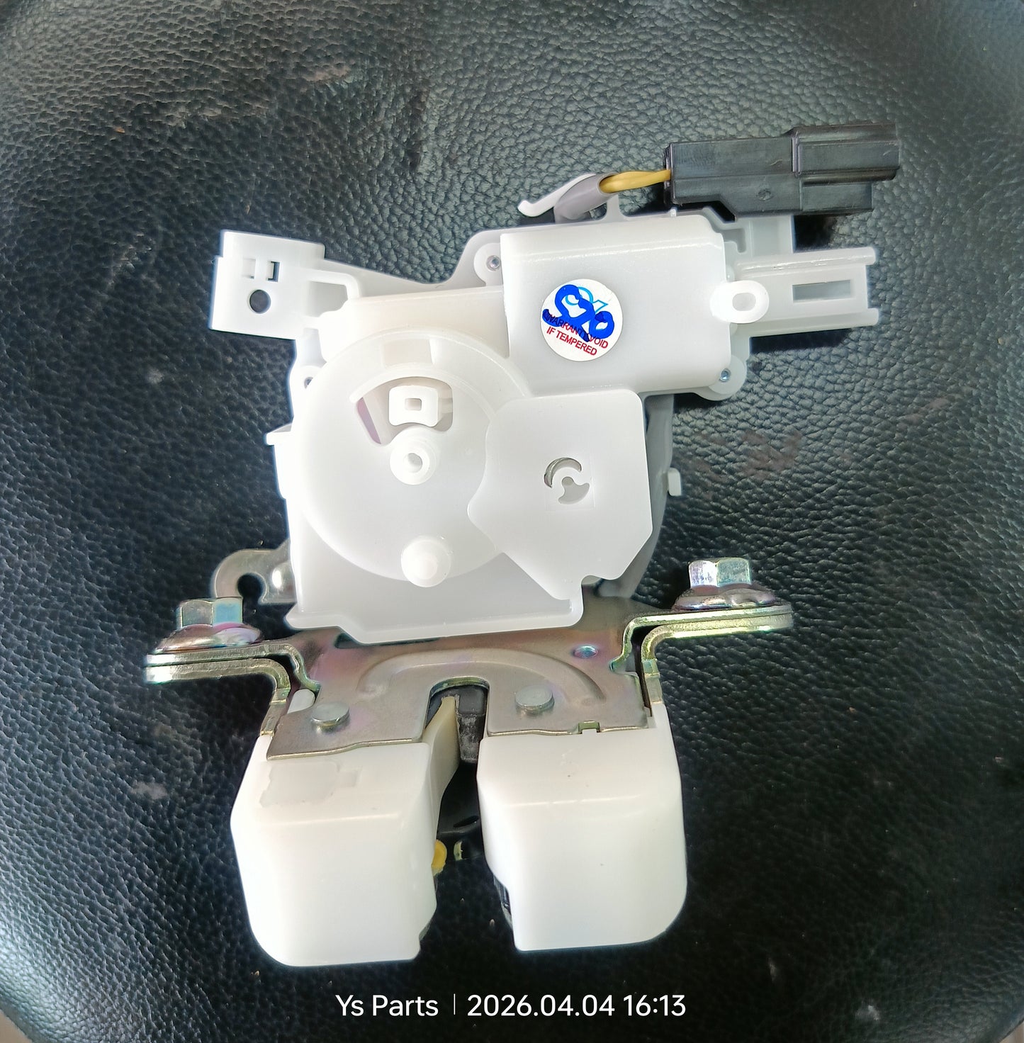 PERODUA AXIA 2017 TAIL GATE LOCK ACTUATOR (NEW) (69350-BZ210)