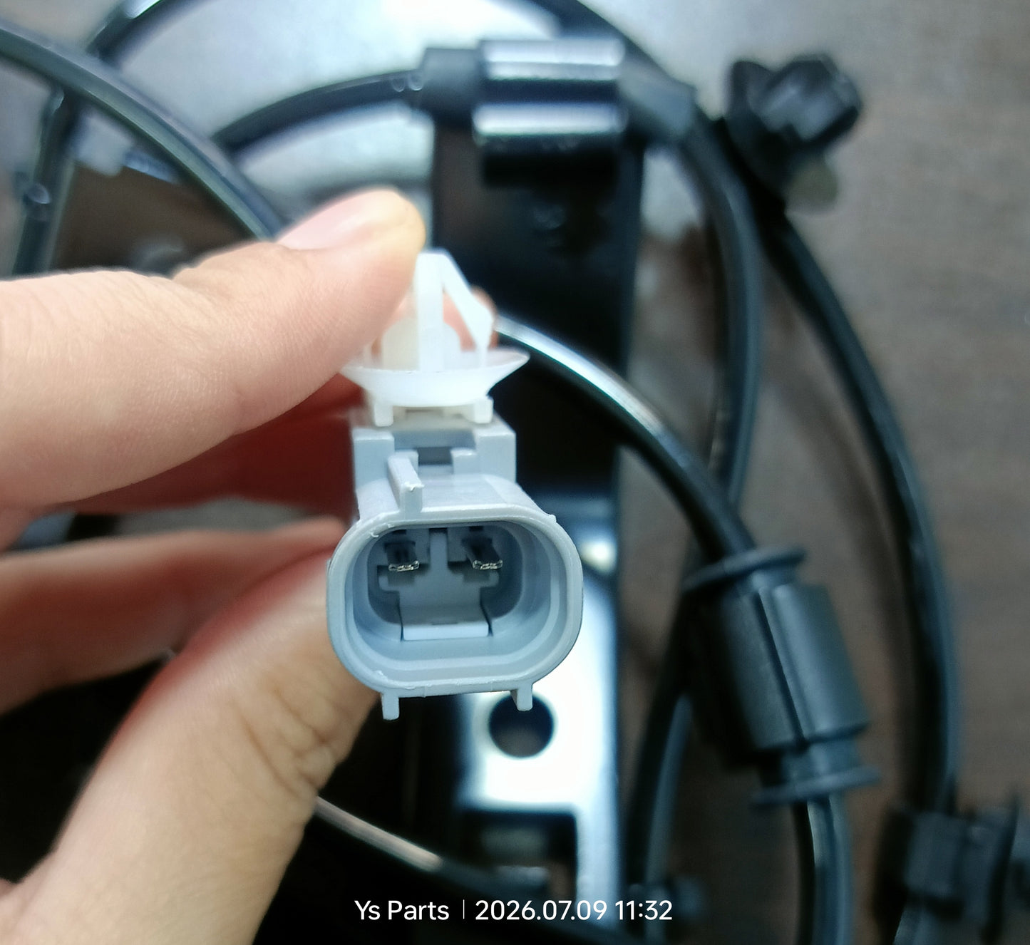 TOYOTA HILUX VIGO KUN25 2008 ABS SENSOR FLH NEW (89543-0K020)