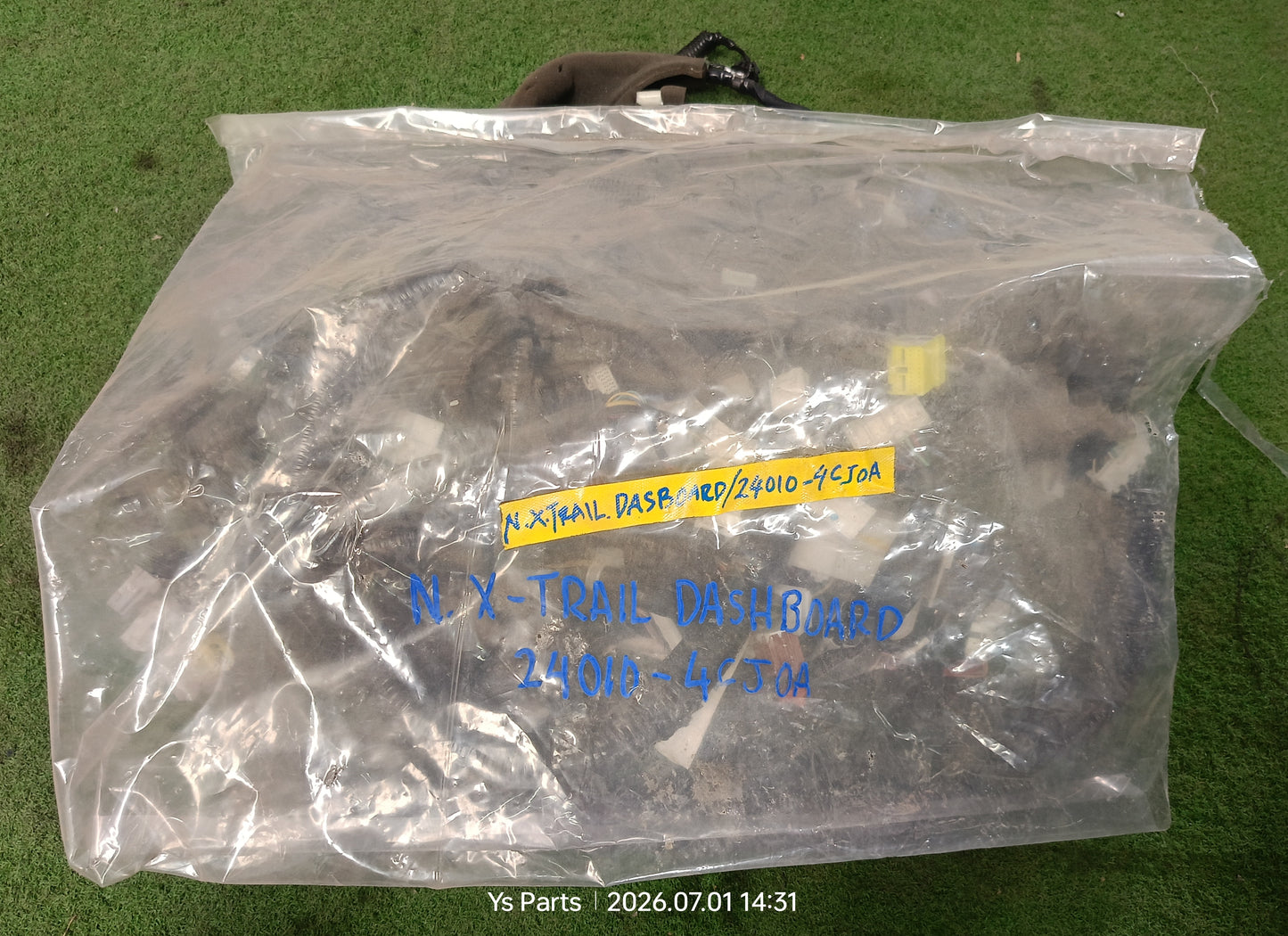 NISSAN XTRAIL DASHBOARD WIRING (24010-4CJ0A)