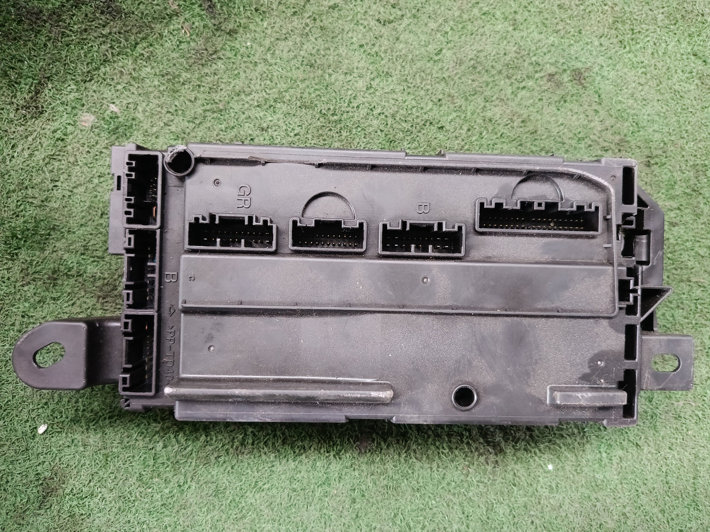 TOYOTA AVANZA FUSE BOX (82800-BZ080)