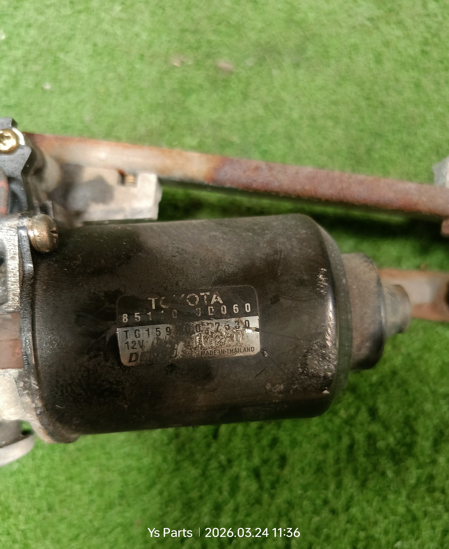 TOYOTA FORTUNER FRONT WIPER MOTOR (85110-0D060)