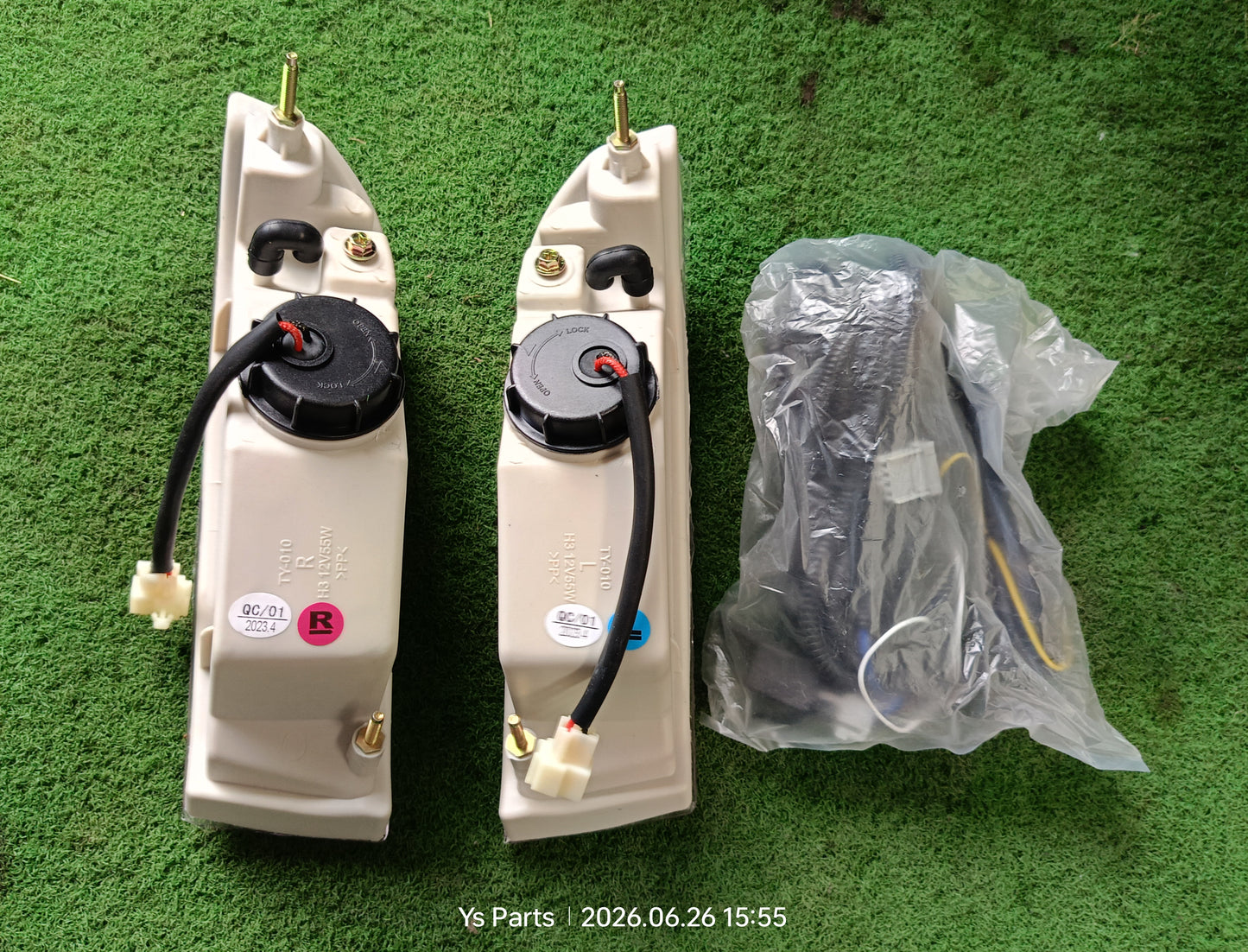TOYOTA VIOS (NCP42) 2003 FOG LAMP SET NEW (TYL07A-403AA-SNNX)