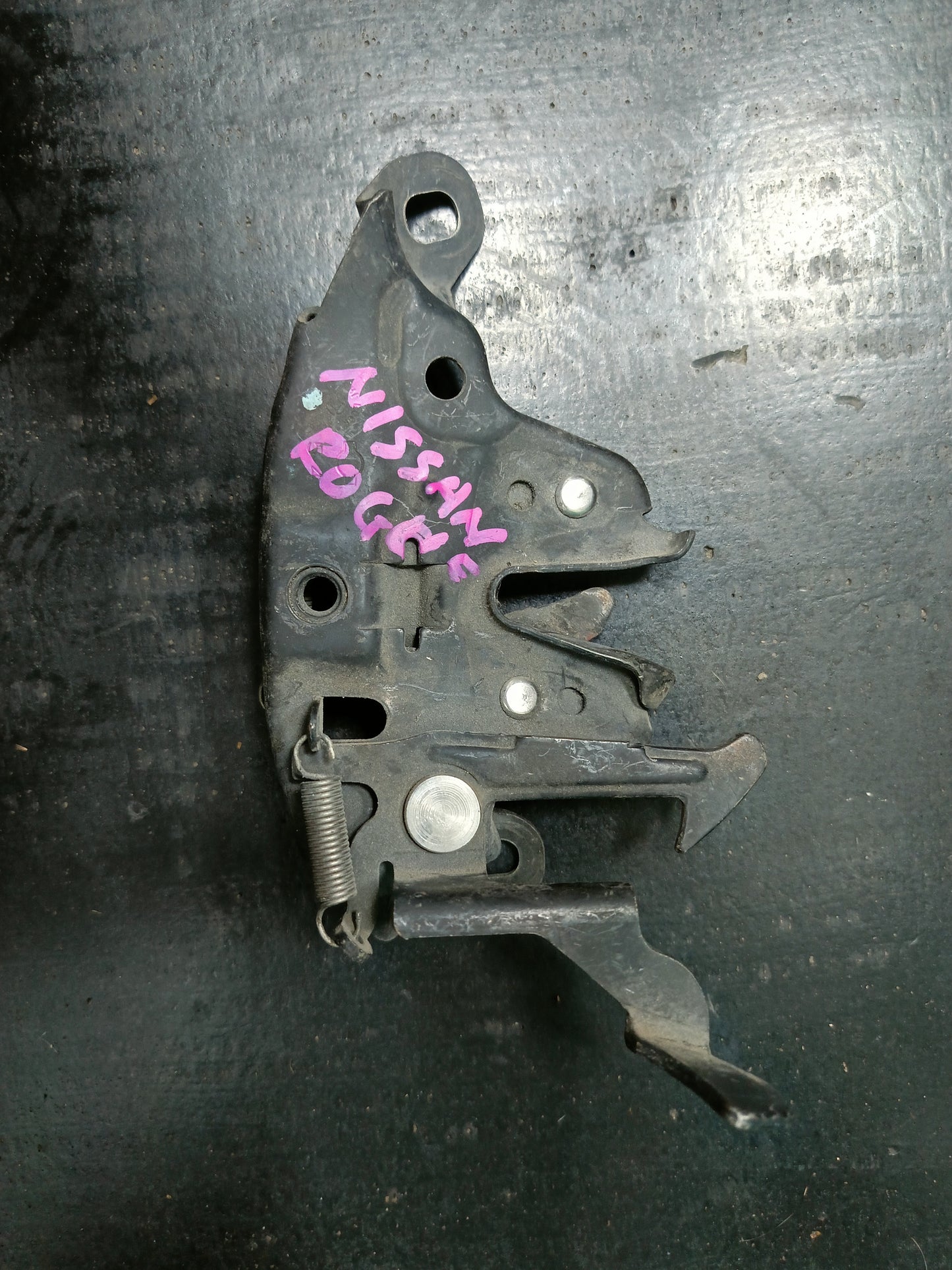 GENUINE NISSA ROGUE FRONT BONNET LOCK (BL00020)