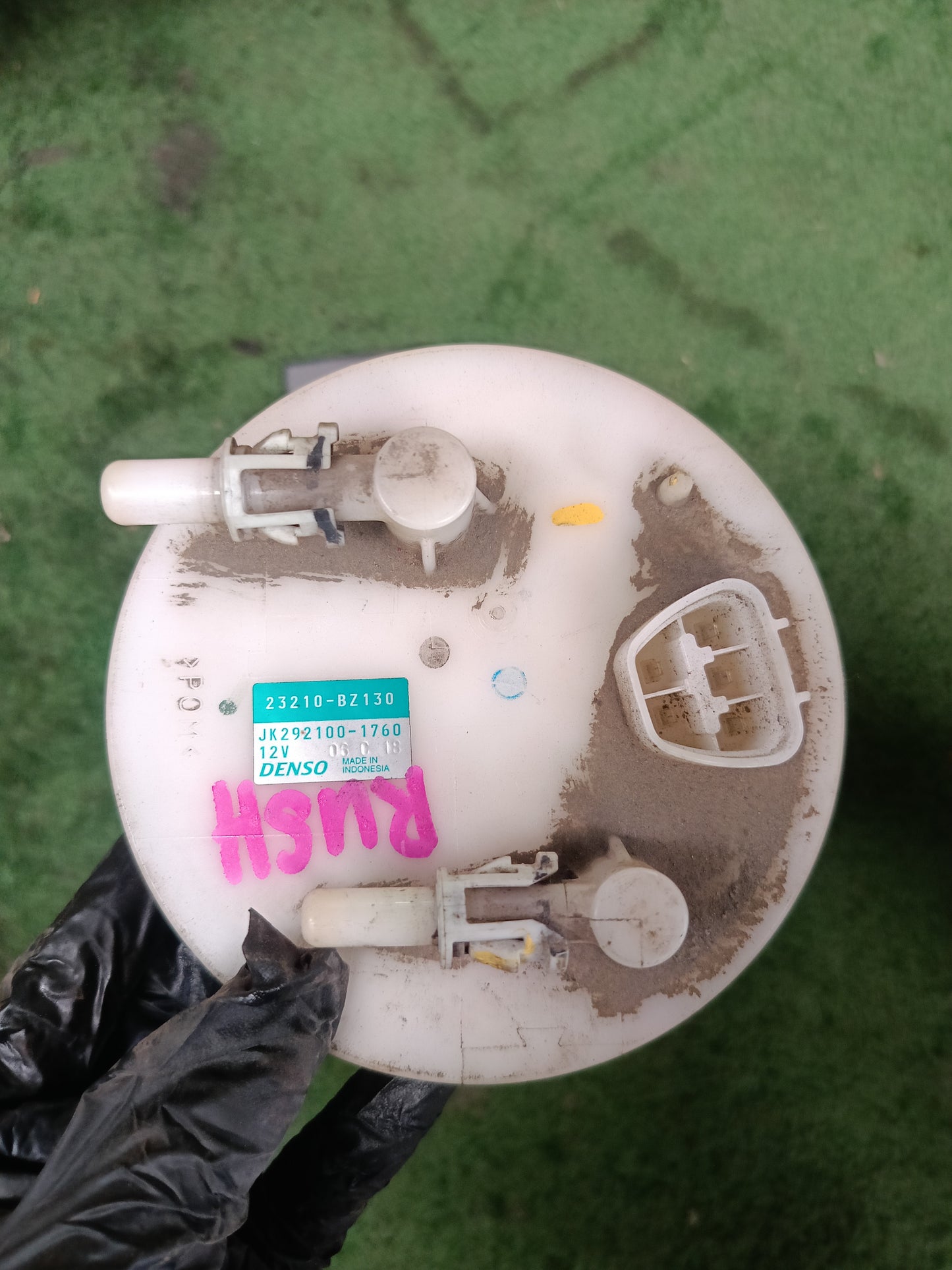 TOYOTA RUSH / ARUZ FUEL PUMP (23210-BZ130)