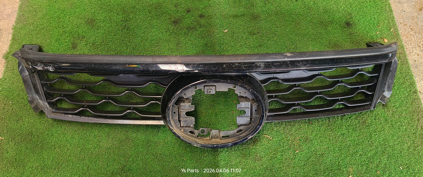 TOYOTA FORTUNER FRONT GRILLE (T00038)