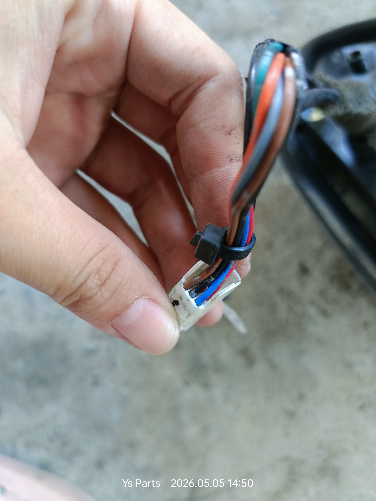 MITSUBISHI XPANDER SIDE MIRROR RH 7WIRE RED (SM10030)