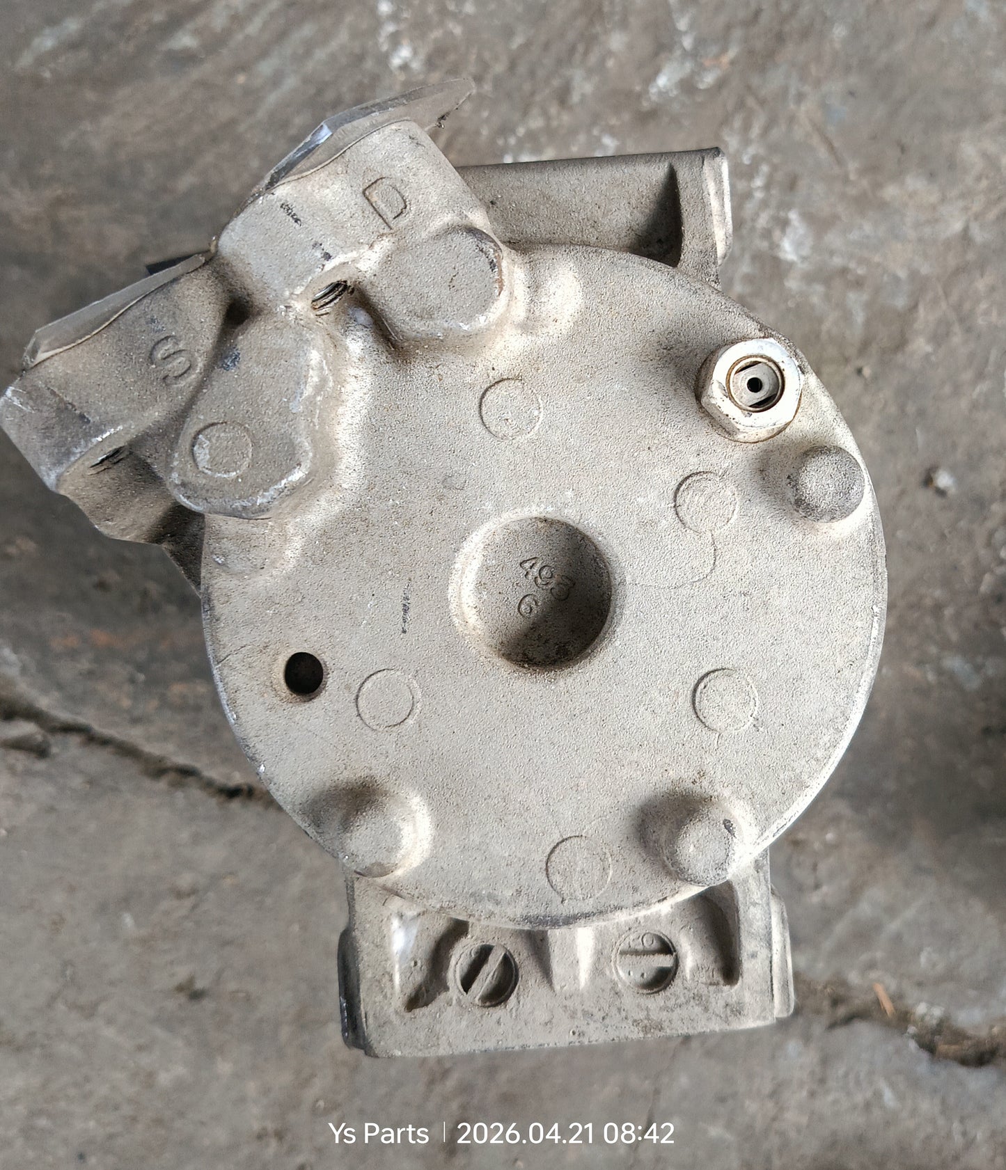 MITSUBISHI TRITON COMPRESSOR (MN123626V)