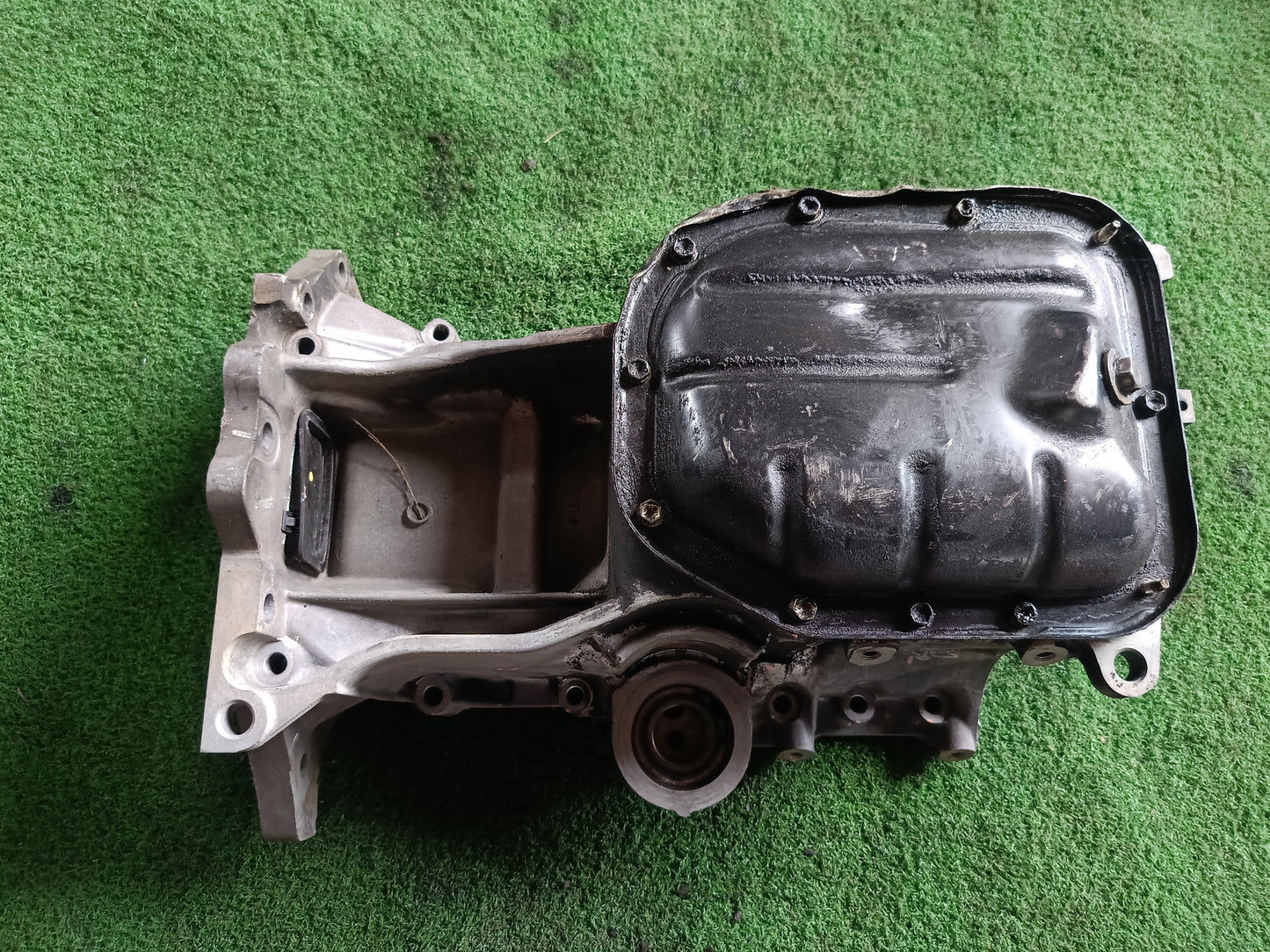 TOYOTA YARIS ENGINE OIL SUMP (OSP00029)