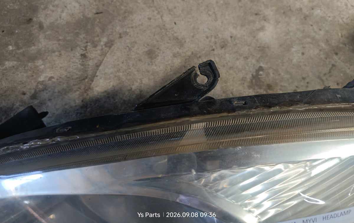 PERODUA MYVI HEADLAMP LH (HL0145) PATAH KAKI