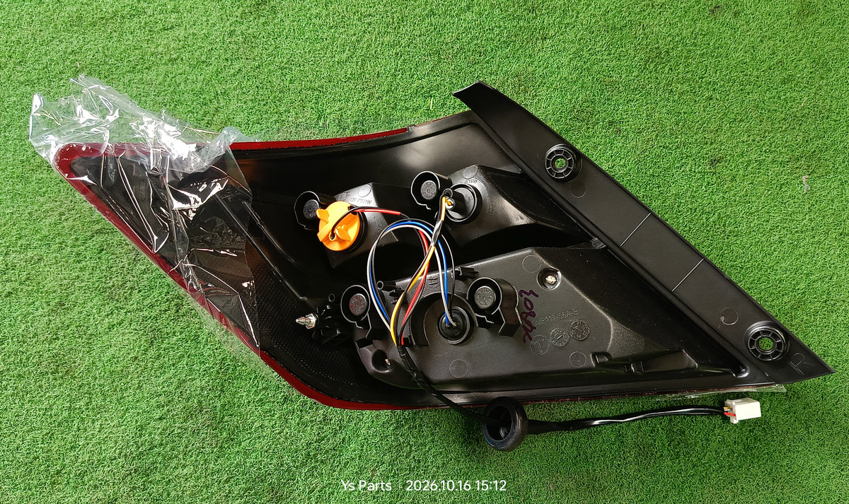 PERODUA BEZZA 2016 TAIL LAMP RH (NEW) (JP117-056ANR)