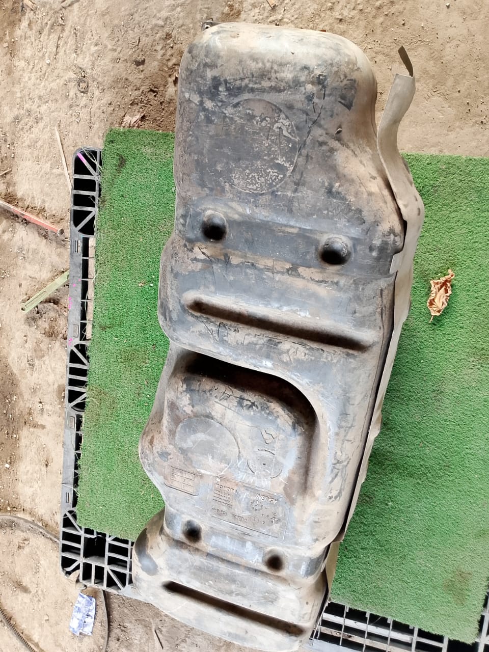 TOYOTA VIGO FUEL TANK (FT00005)