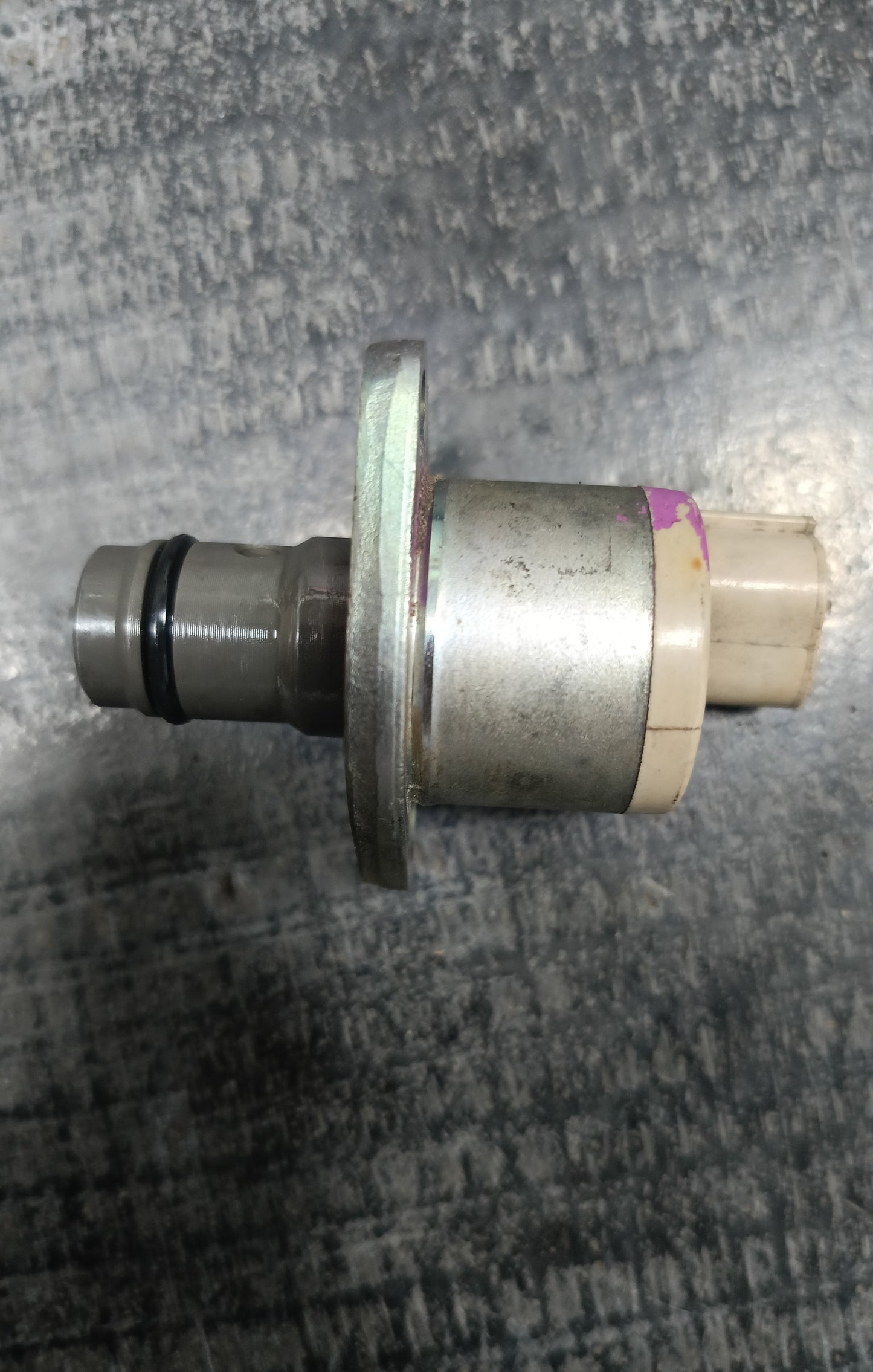 NISSAN NAVARA D40 FUEL PUMP SENSOR (0360-04D24)