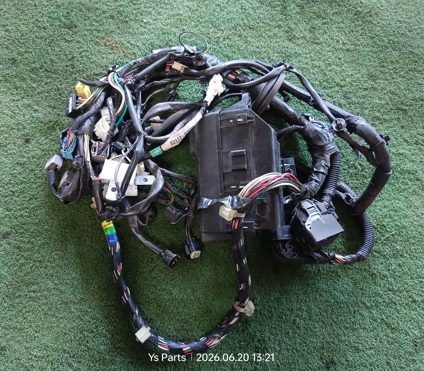 PERODUA AXIA MT FUSEBOX WIRING (82112-BZ470) (ADA SOKET PECAH)