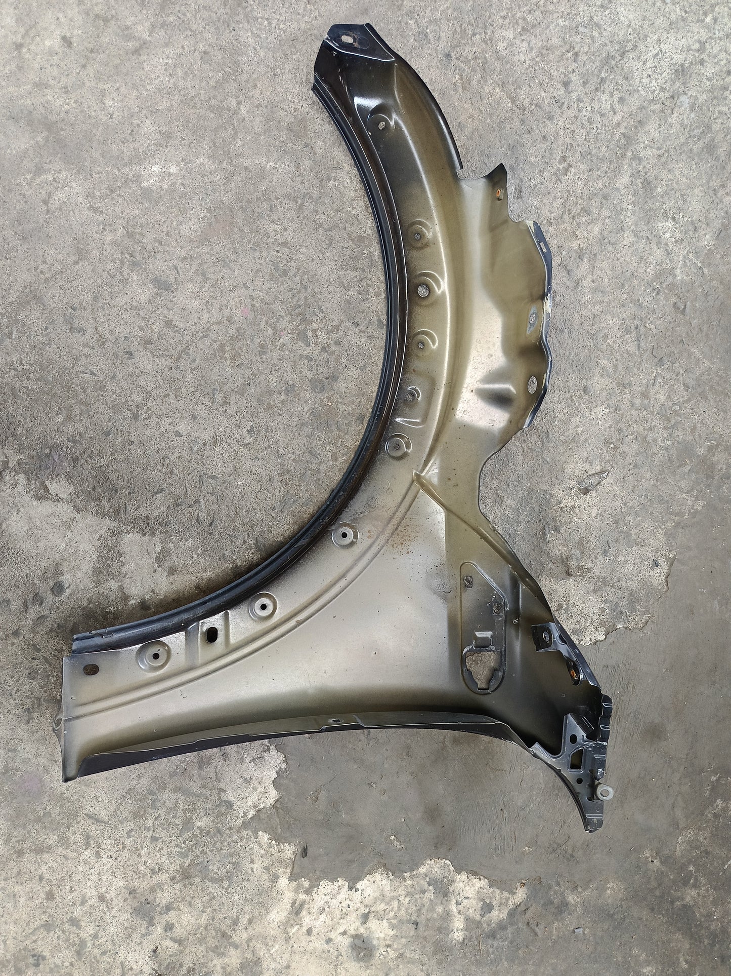MINI COOPER FRONT FENDER BLACK RH (FFWH092)