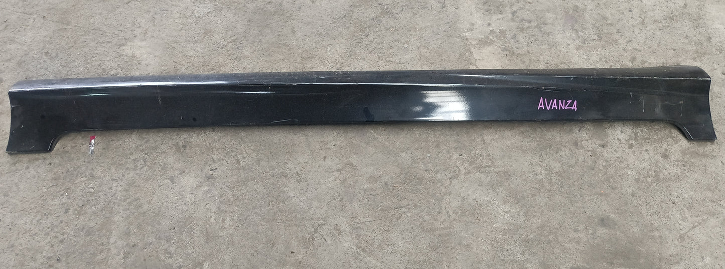TOYOTA AVANZA SIDE SKIRT RH (SS014)