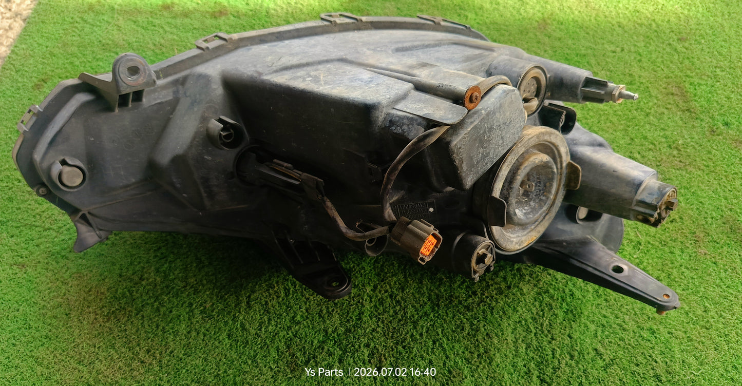 PROTON SAGA VVT TAIL LAMP LH (PW953947)