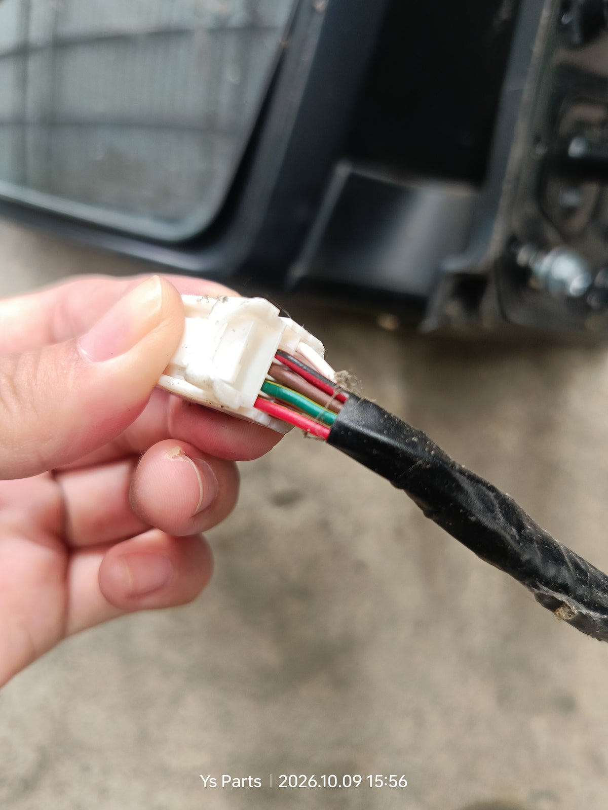PERODUA ARUZ SIDE MIRROR LH 9 WIRE (SM10056)