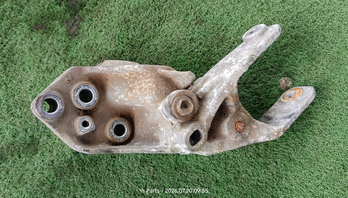 PERODUA VIVA ENGINE MOUNTING (EM0083)