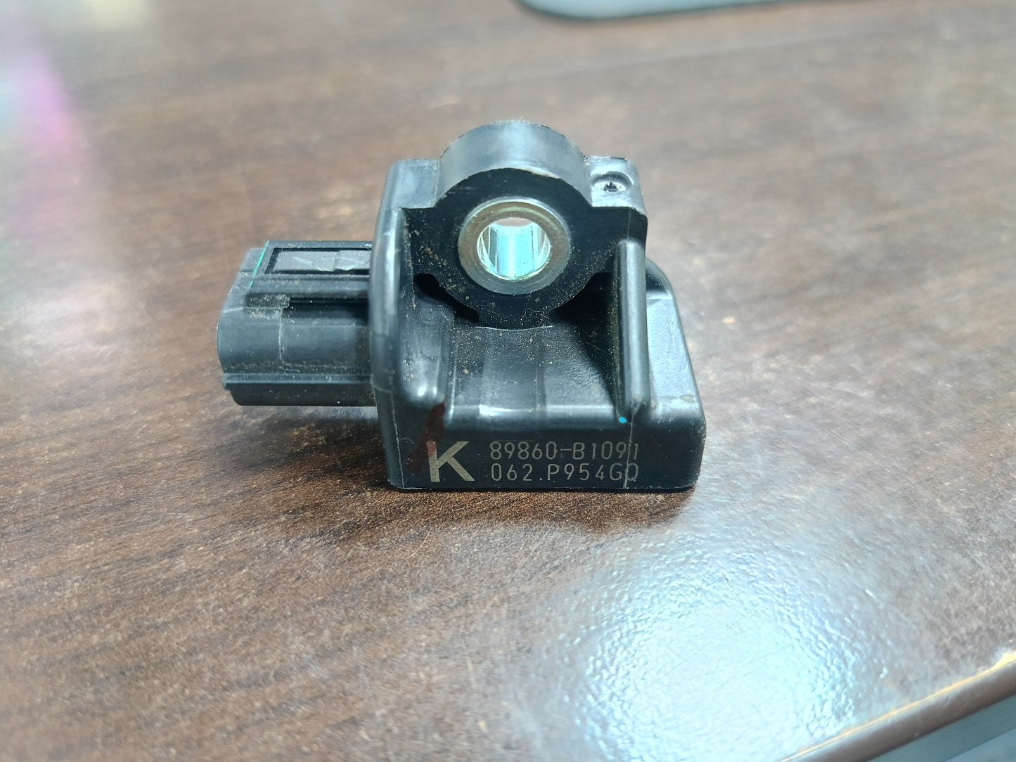 PERODUA ARUZ AIRBAG SENSOR (89860-B1091)