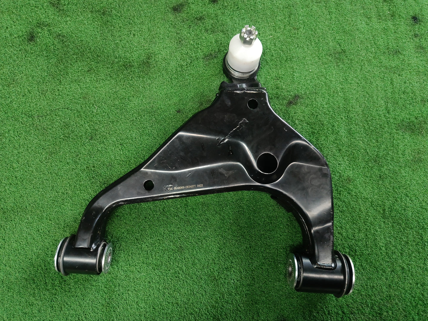 TOYOTA HILUX VIGO KUN25 LOWER ARM FLH (DK48069-0K040TT)