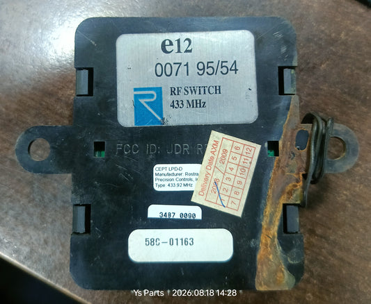 HYUNDAI MATRIX RF SWITCH E12 ECU (58C-01163)