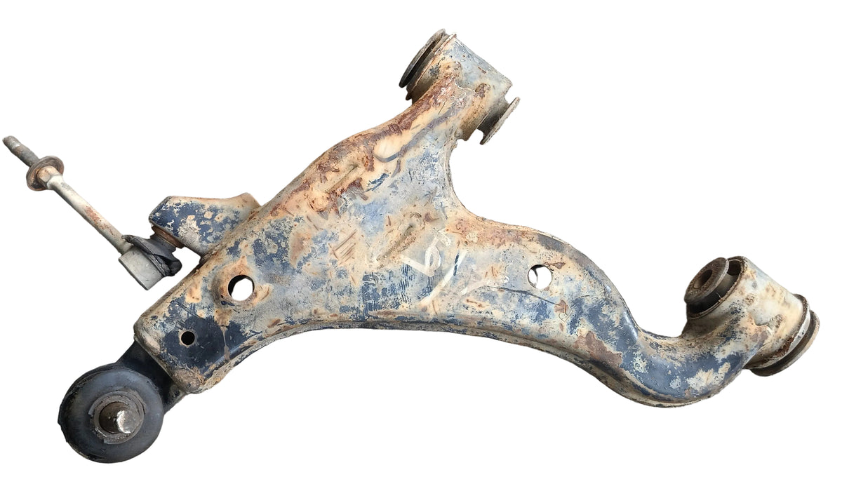 TOYOTA INNOVA LOWER ARM RH (LAM080)