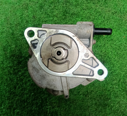 MITSUBISHI TRITON BRAKE VACUUM PUMP (VP0002)
