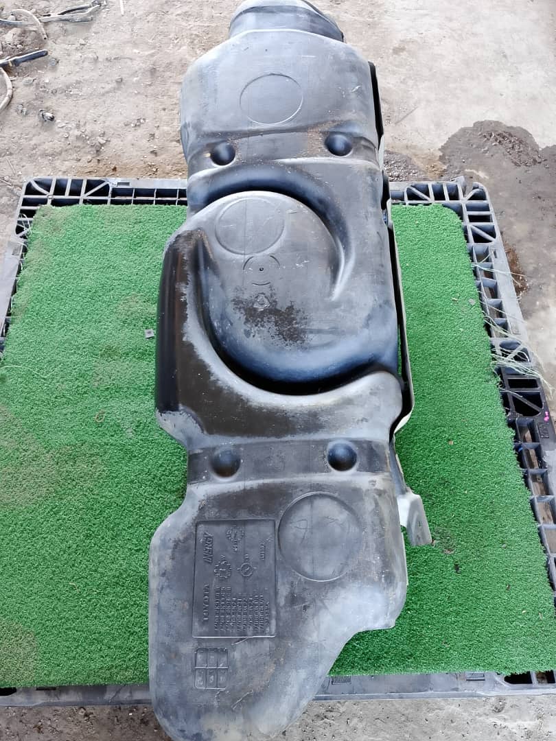 TOYOTA FORTUNER PETROL FUEL TANK (FT00030)