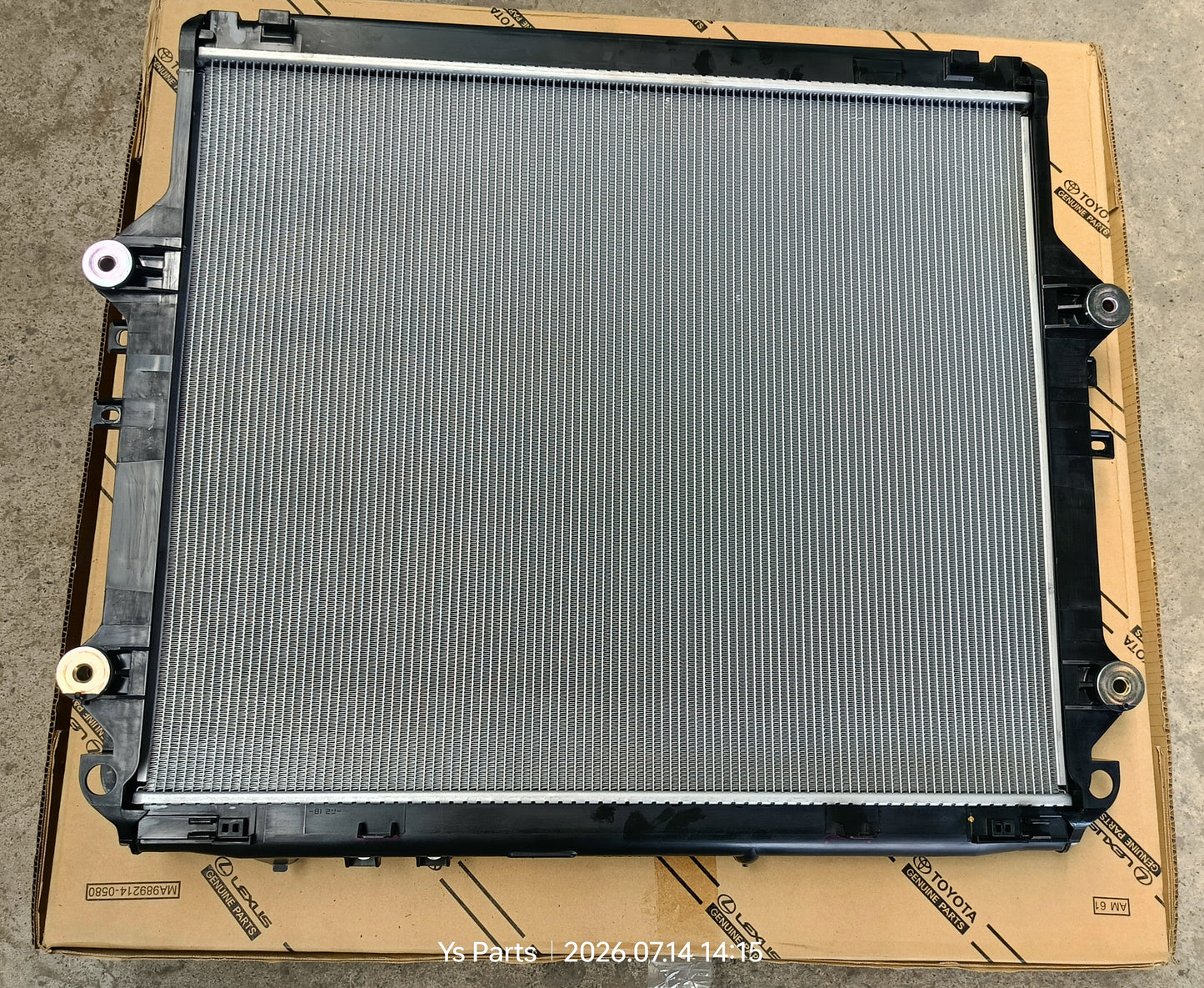 TOYOTA HILUX VIGO / REVO RADIATOR AT/MT (NEW) [16400-0L581]