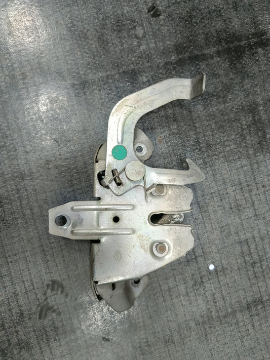 PROTON GEN 2 PERSONA FRONT BONNET LOCK (BL00038)