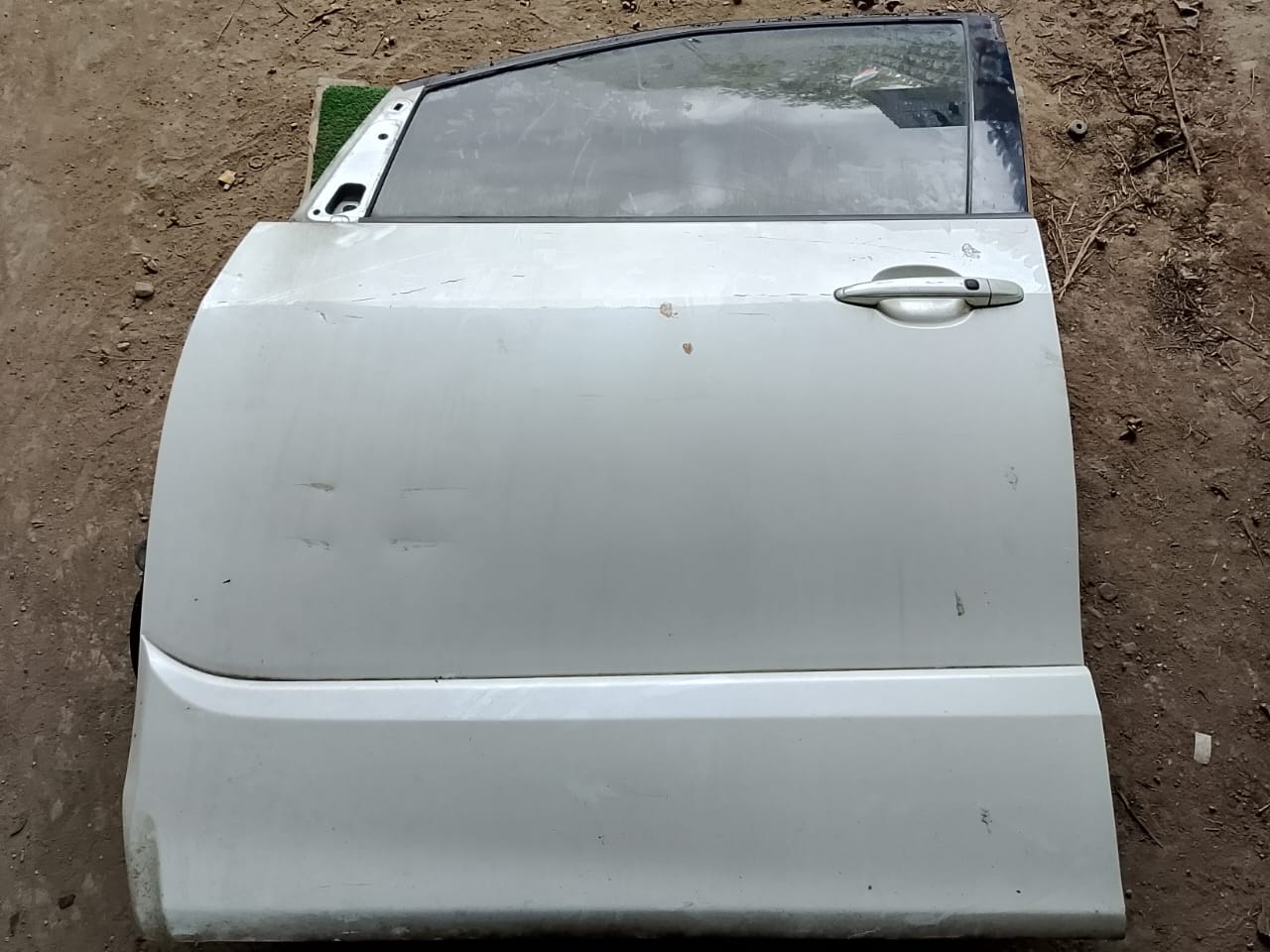 TOYOTA ESTIMA DOOR PANEL FLH COMPLETE WHITE (DP00295)