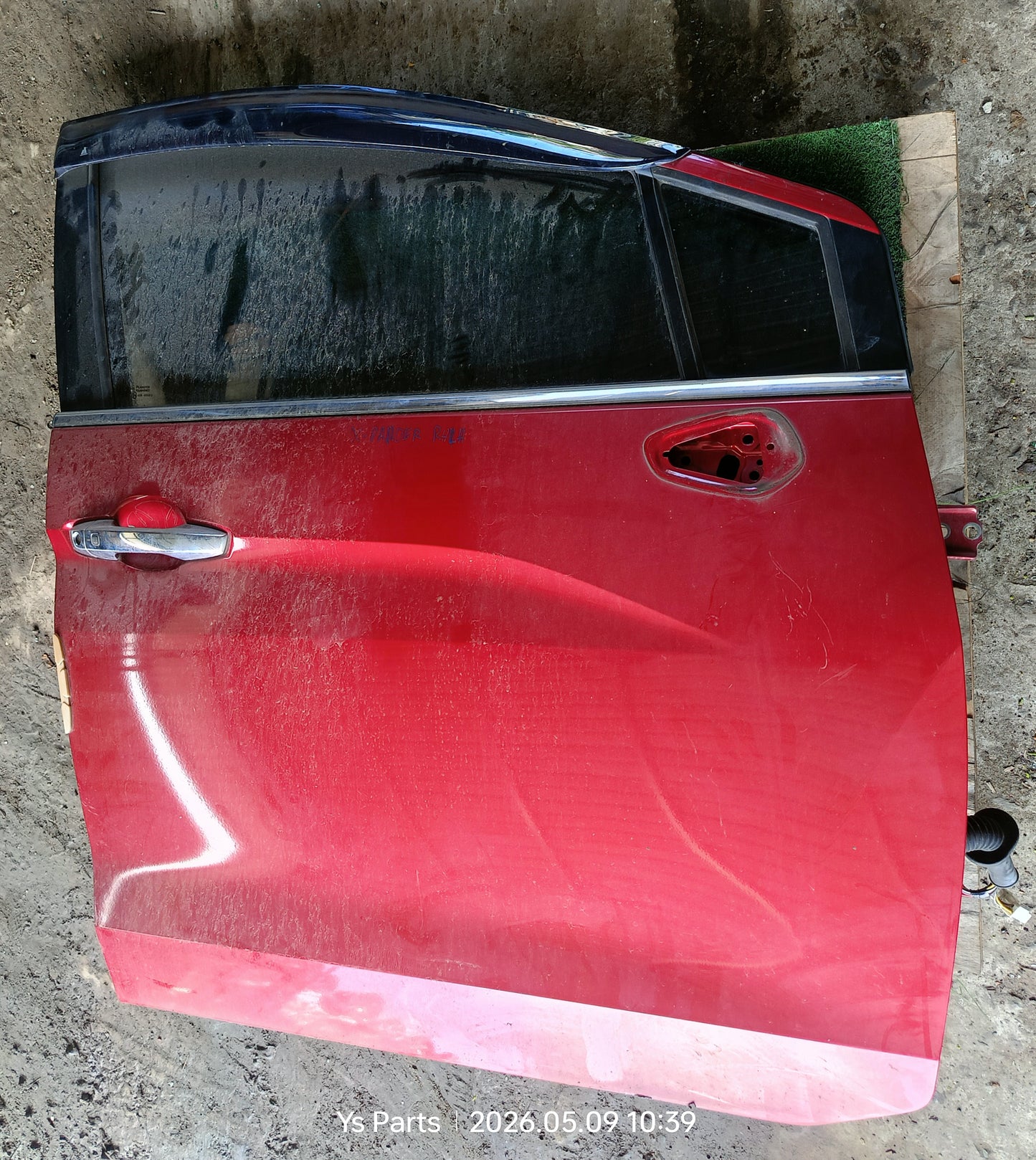 MITSUBISHI XPANDER DOOR PANEL FRH COMPLETE RED (DP00312)