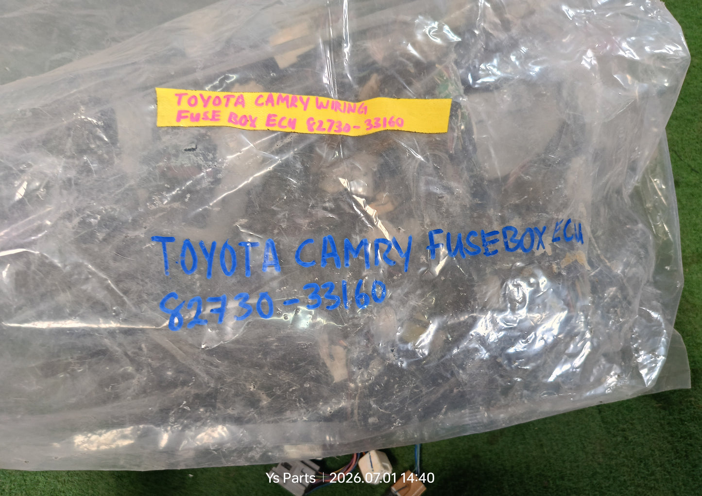 TOYOTA CAMRY FUSEBOX WIRING (82730-33160)