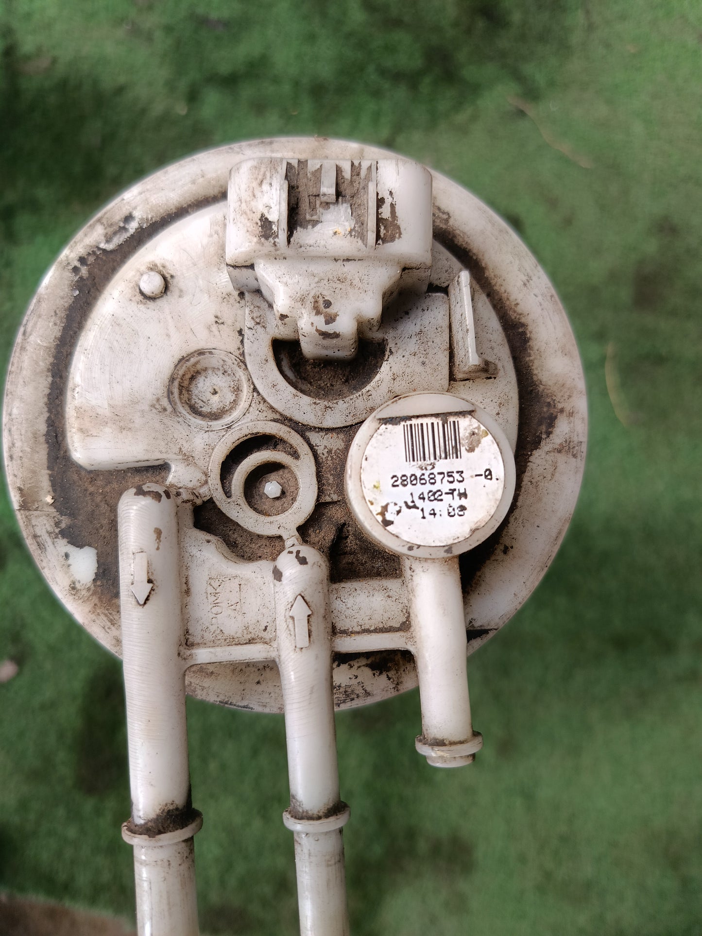 ISUZU D-MAX 2.5 FUEL PUMP (28068753-0)