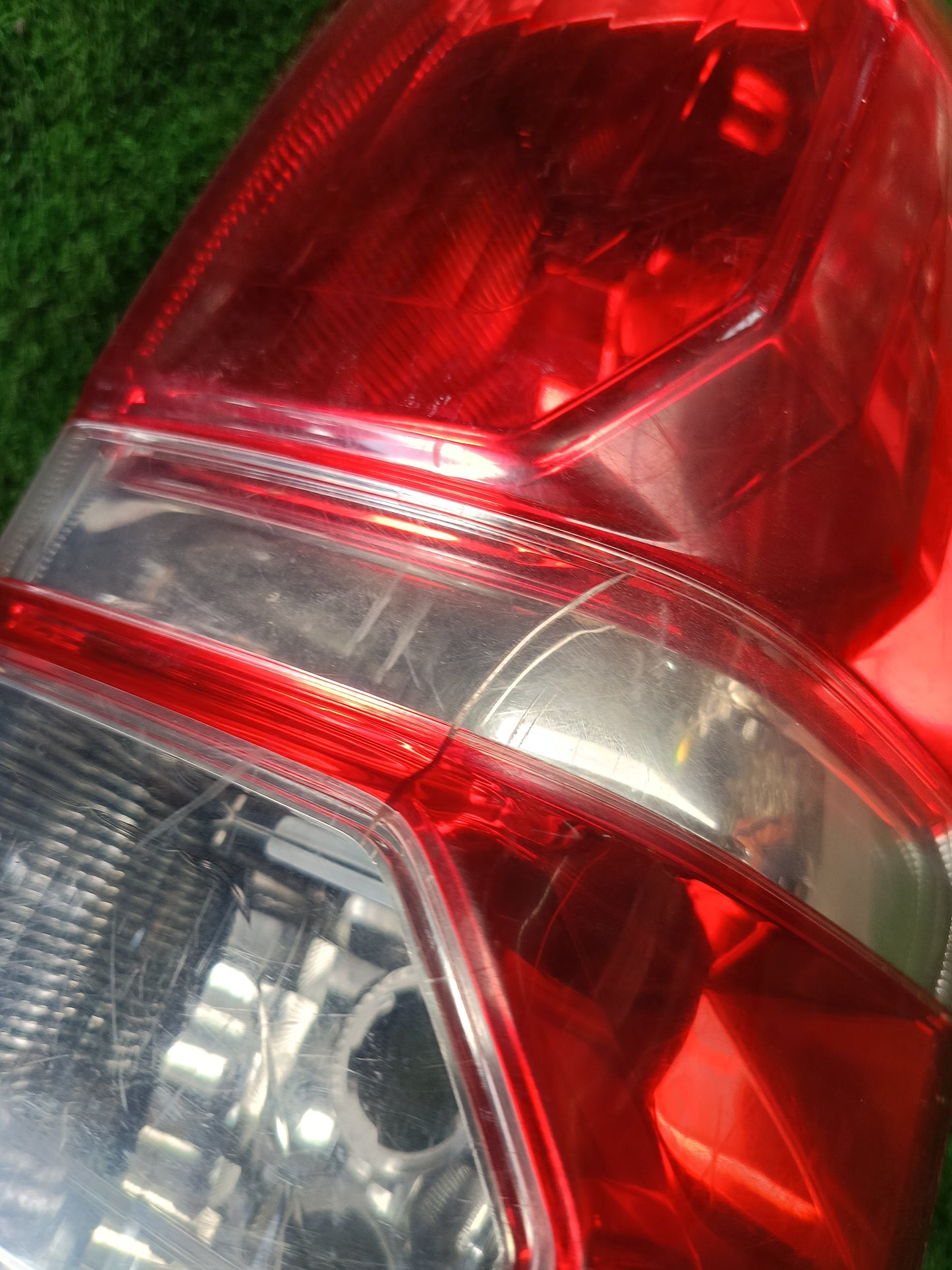 TOYOTA HILUX VIGO TAIL LAMP RH (TL00219)