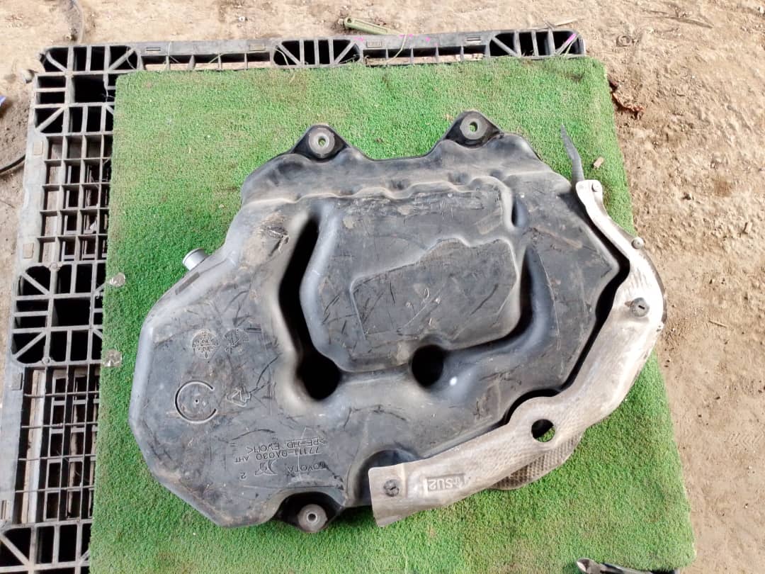 TOYOTA COROLLA CROSS FUEL TANK (FT00008)