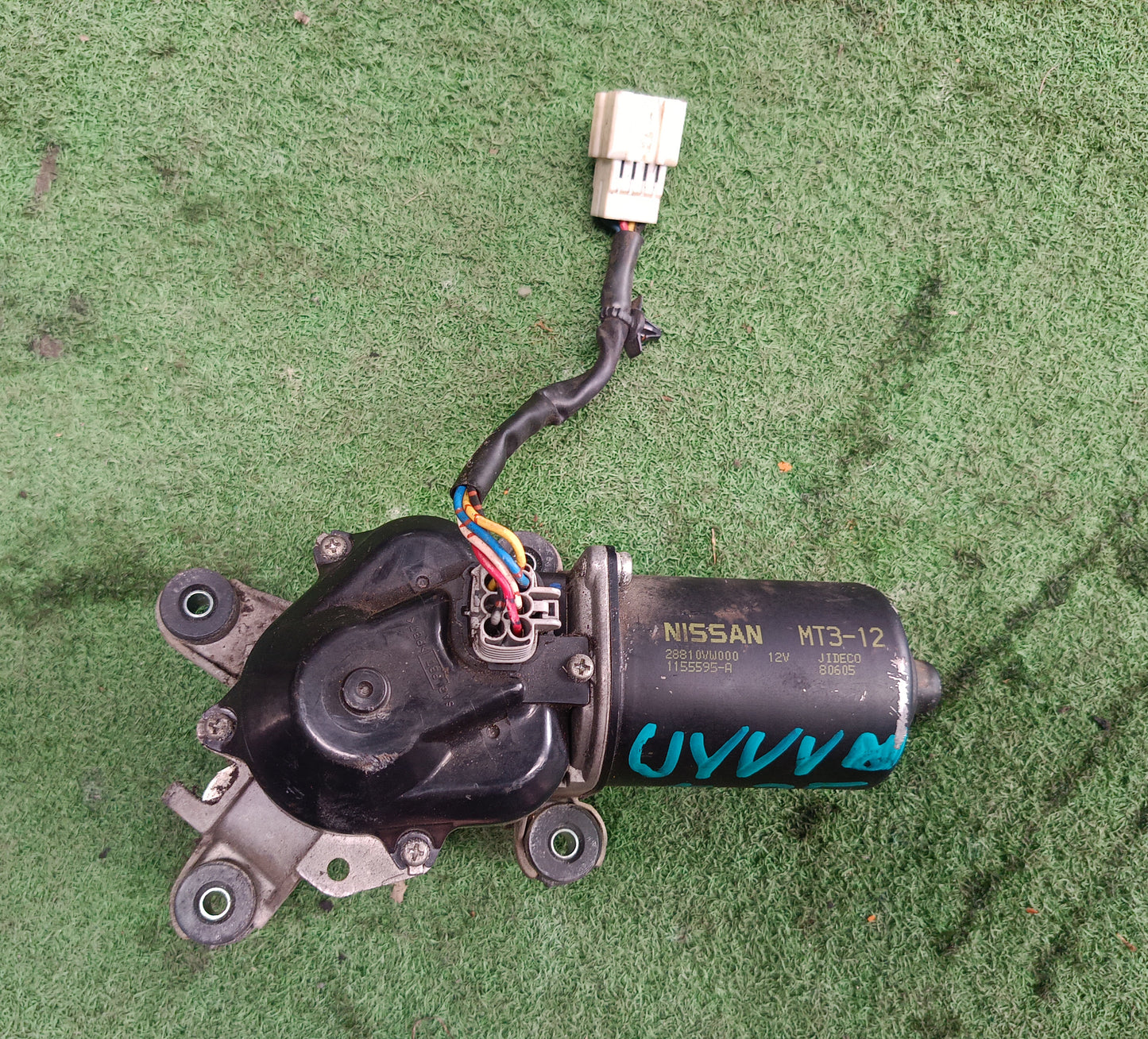 NISSAN URVAN WIPER MOTOR (28810-VW000) (2)